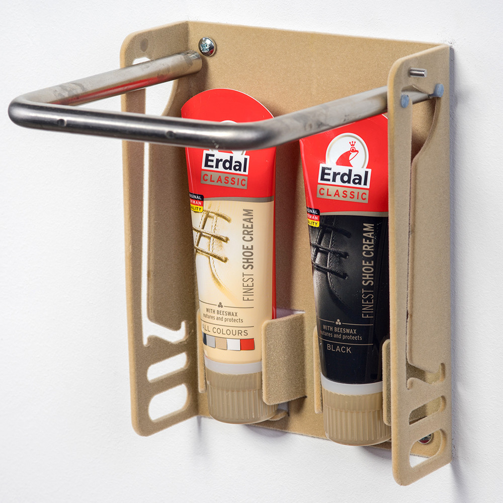 KARAMELL SZÍNŰ FLOKKOLT (BÁRSONYOS) LÁBTARTÓ, CIPŐKRÉM TARTÓVAL, CIPŐKRÉMMEL